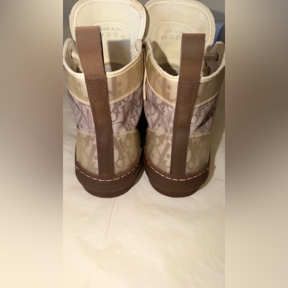 Dior B23 Oblique High-Top Sneakers – Brown/Beige Monogram - Picture 13 of 14